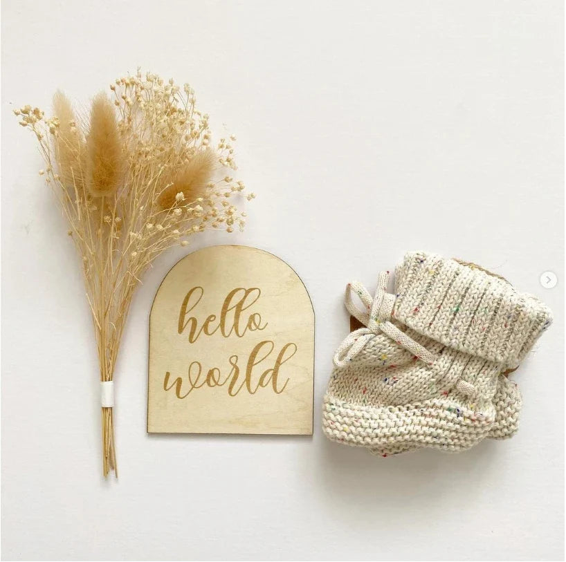 נעליים דגם- אלמוג